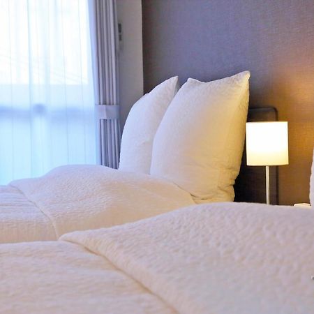 Grandouce Shinsaibashi-Higashi Apartment Osaka Bagian luar foto