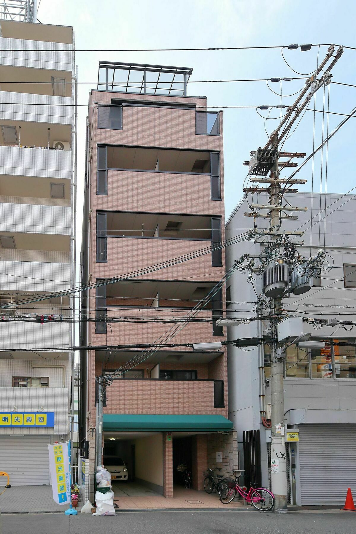 Grandouce Shinsaibashi-Higashi Apartment Osaka Bagian luar foto